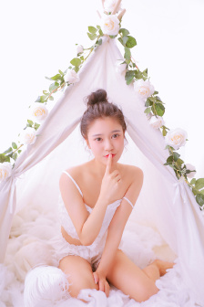 有奶水的少妇喂奶直播