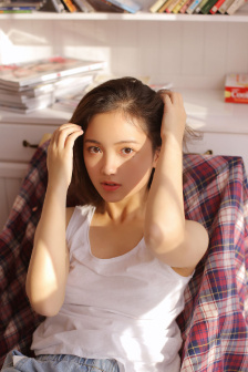 在线观看年轻的嫂子